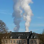 Ancienne Fermette Le Charlemont Givet Holiday home *