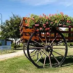 Ancienne Fermette Le Charlemont Givet Holiday home *