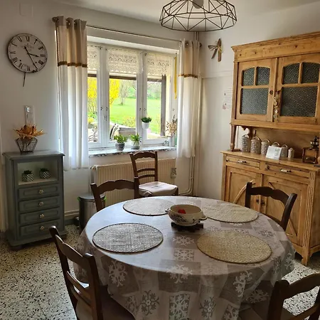 Ancienne Fermette Le Charlemont Givet Ferienhaus *